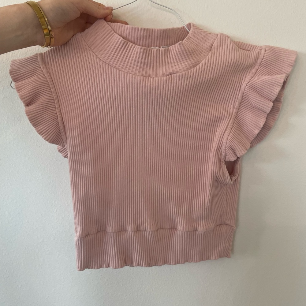 Light pink cropped tee